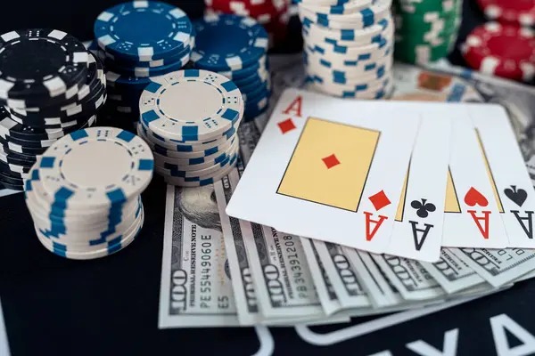 data totokl Watch and Cash Out